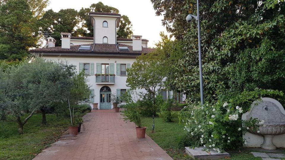 Al Melograno - Room & Breakfast Bolonia Exterior foto