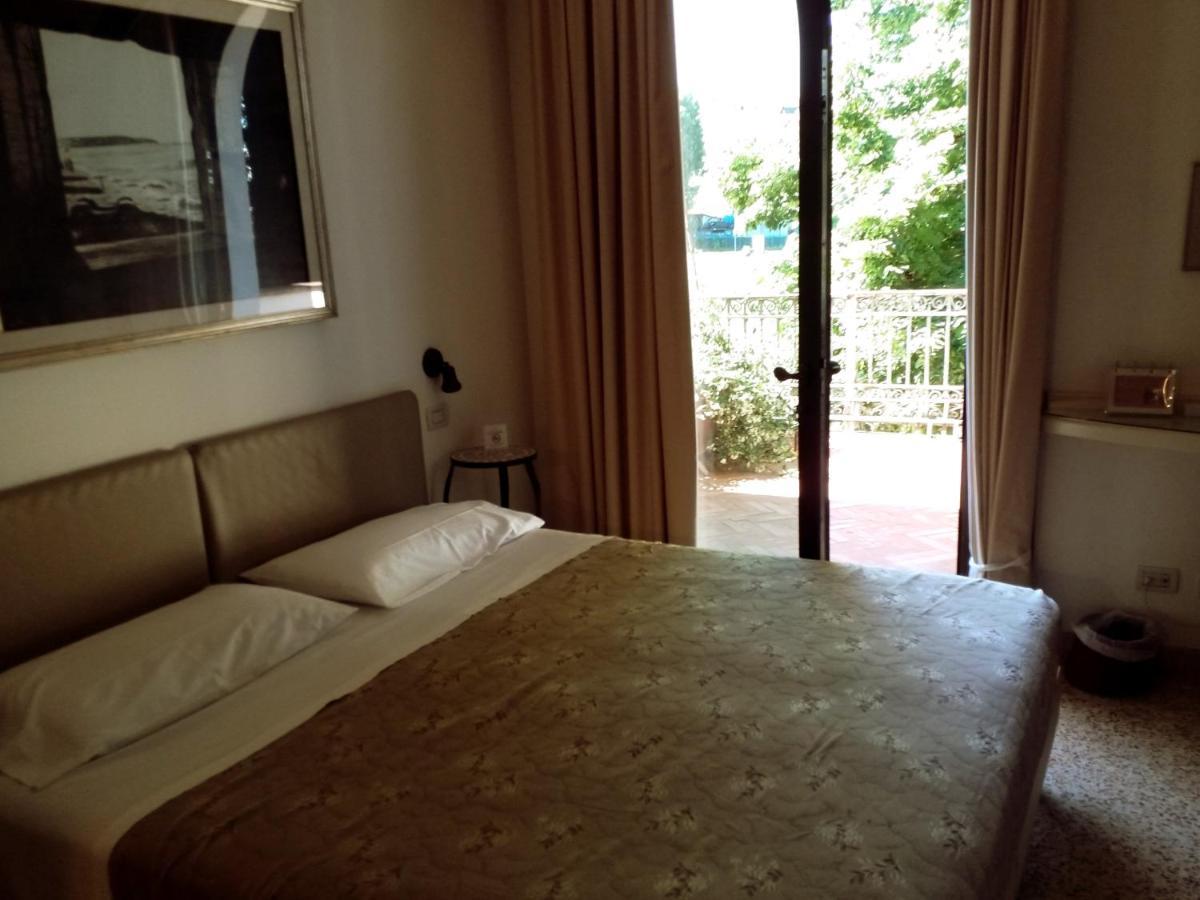 Al Melograno - Room & Breakfast Bolonia Exterior foto