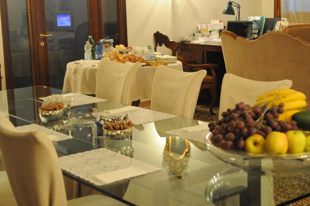 Al Melograno - Room & Breakfast Bolonia Exterior foto